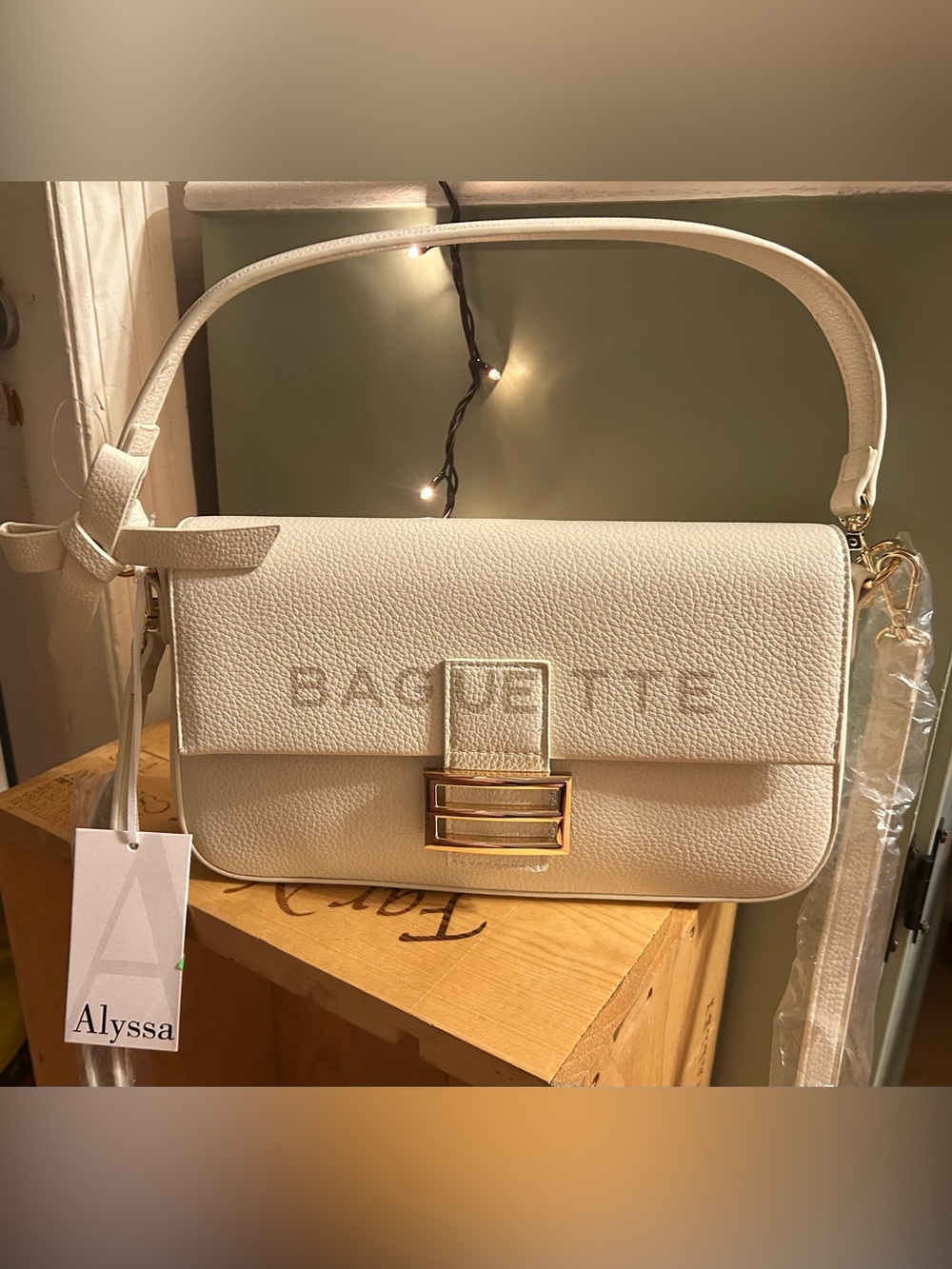 Alyssa White Leather Shoulder Bag with Gold Buckle